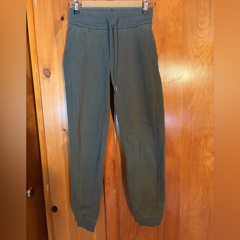 Lululemon Womens Dark Green Scuba Joggers - Picture 2 of 7